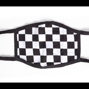 Checked mask black & white